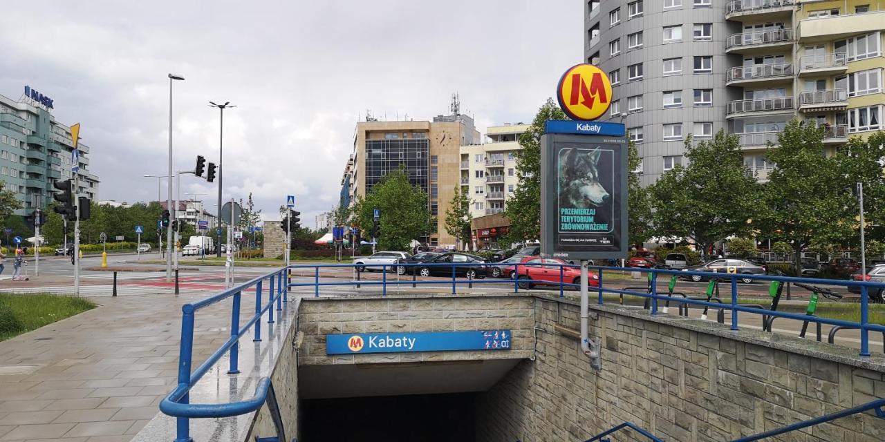 Classic Apartament Metro Kabaty Varşova Dış mekan fotoğraf