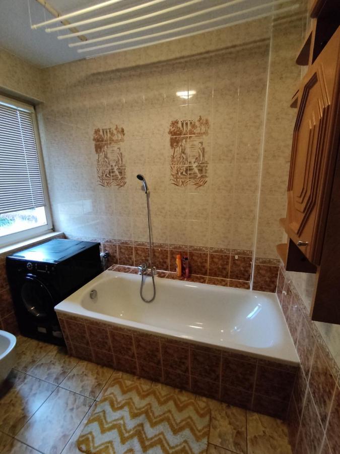 Classic Apartament Metro Kabaty Varşova Dış mekan fotoğraf